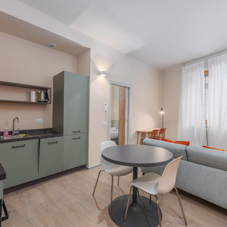 Cozy Apartment Navigli Milano - Appartamento con 1 Camera da Letto - 2