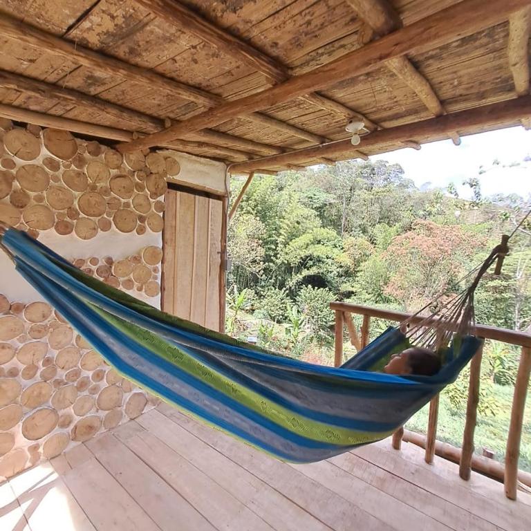 Familia Verde Eco Hostal - Double Room with Mountain View - 4