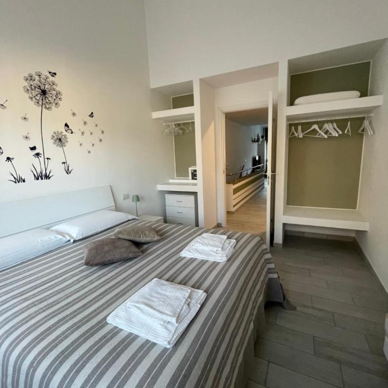 Varenna by Foot - Green House - Apartment with Lake View - 2