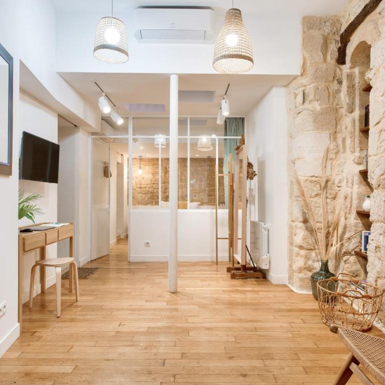 New Stunning 4 Bdrs Apt, With AC – Le Marais - Apartment - 3