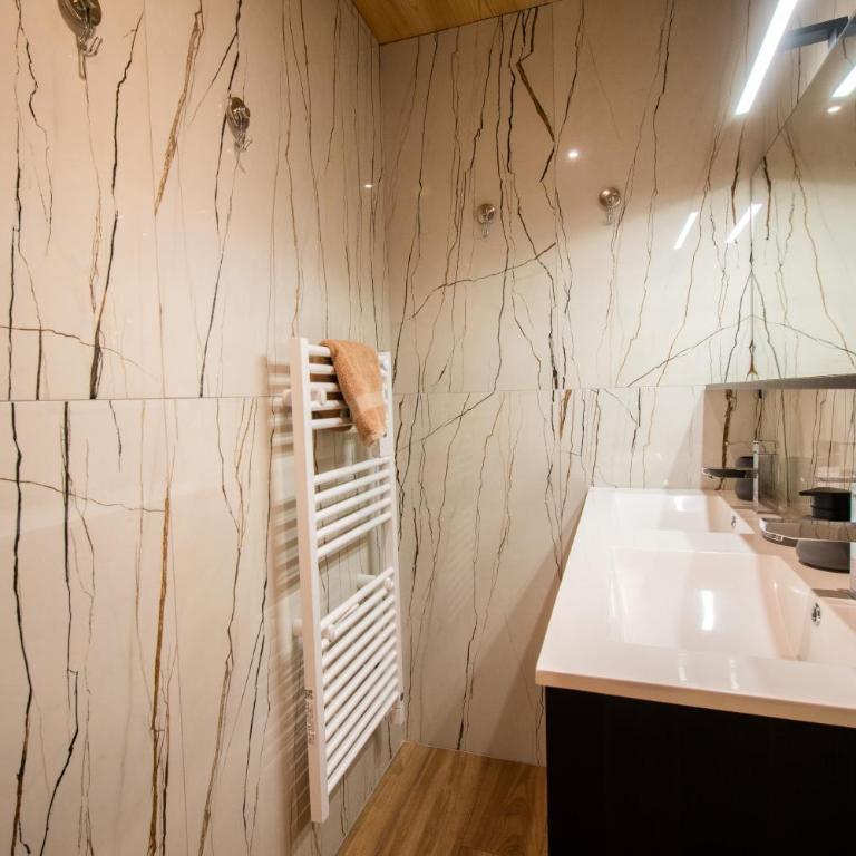 La Rose des neiges à Châtel - Appartement - 57