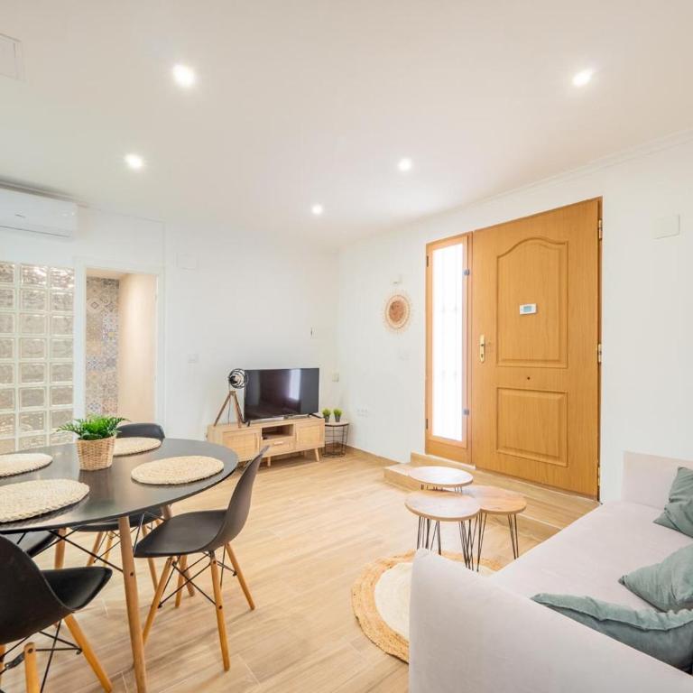 Vivienda junto al Mercado Central - Two-Bedroom Apartment - 1