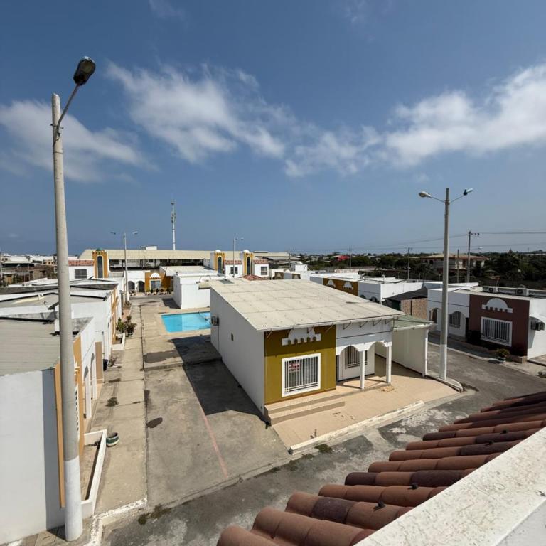 Casa en punta carnero garita de seguridad 24 horas con Terraza - Villa - 3