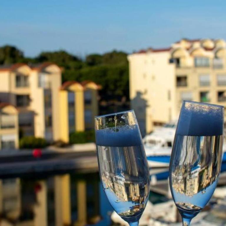 Merveilleuse Port - Piscine - Plage - Climatisation - Commerces - One-Bedroom Apartment - 17
