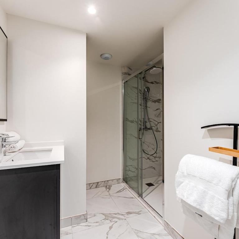 Appartement haut de gamme, 2 ch, 2 salles de bain - Apartamento de 2 dormitorios - 2