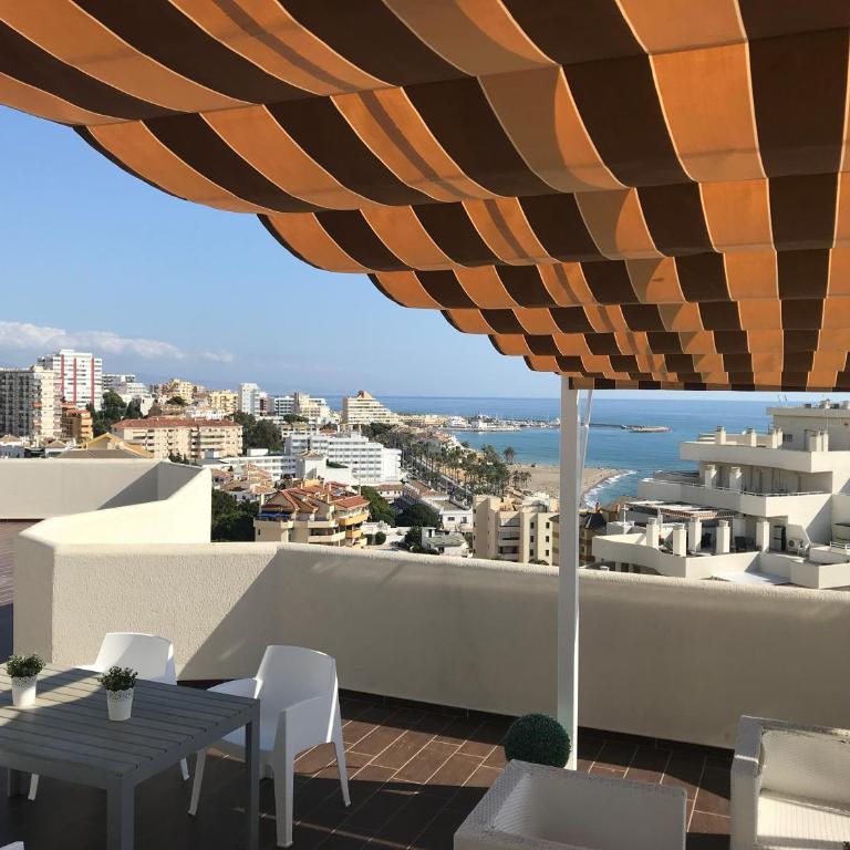 Beachfront Penthouse with Huge Terrace & Panoramic Sea and Mountainviews - Appartamento con 2 Camere da Letto, Terrazza e Vista Mare - 15