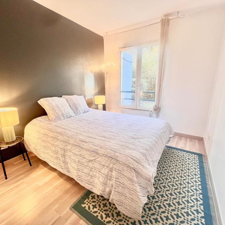 Sunny 2-room apartment, terrace, garden - One-Bedroom Apartment - 1