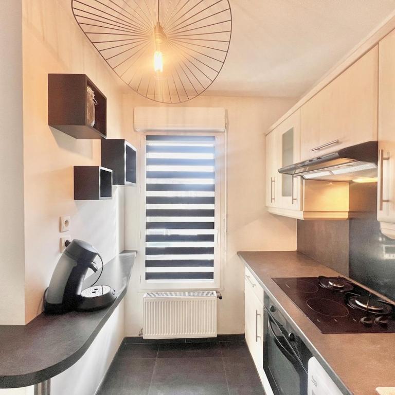 Sunny 2-room apartment, terrace, garden - One-Bedroom Apartment - 5