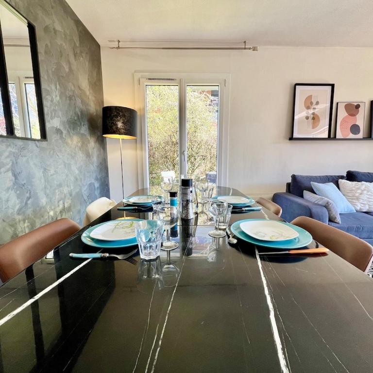 Sunny 2-room apartment, terrace, garden - One-Bedroom Apartment - 7