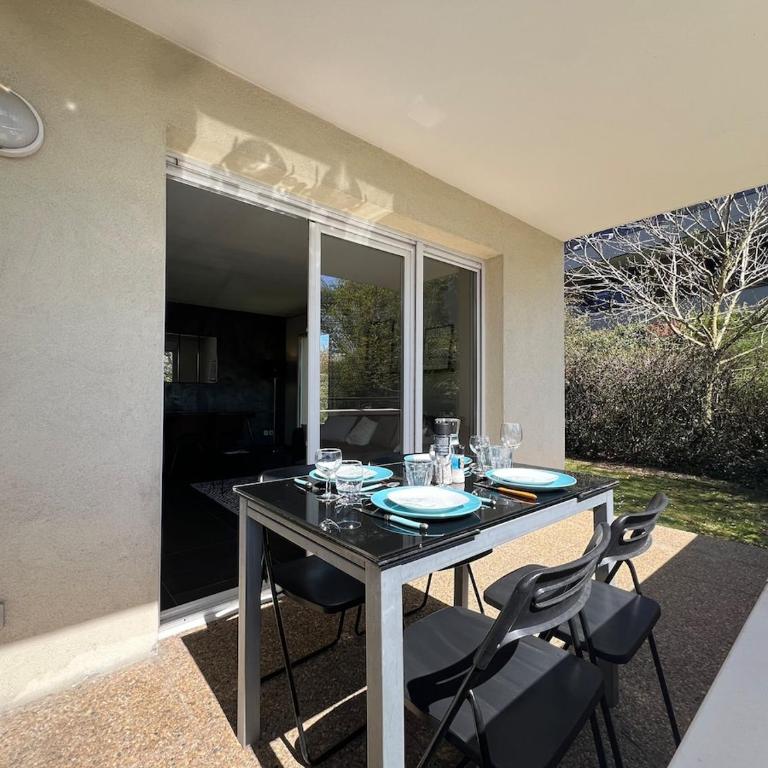 Sunny 2-room apartment, terrace, garden - One-Bedroom Apartment - 30