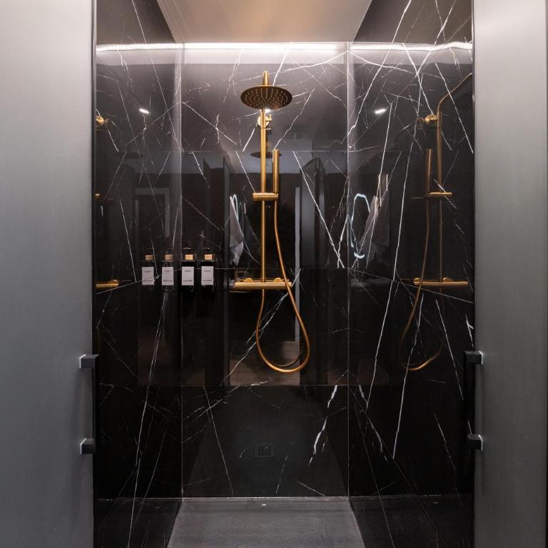 SB20 Boutique Studios - by MONARO - One-Bedroom Apartment - 3