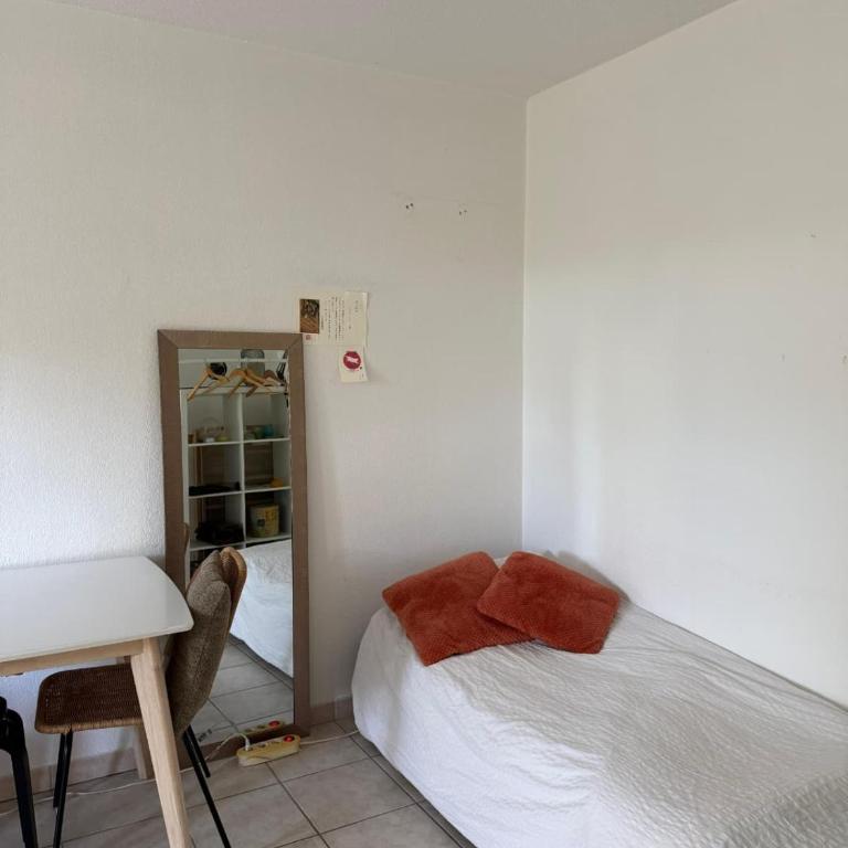 Bright & Calm 50qm - 10 min Antibes - 15 min Cannes - Pool & Tennis - Appartement 1 Chambre - 32