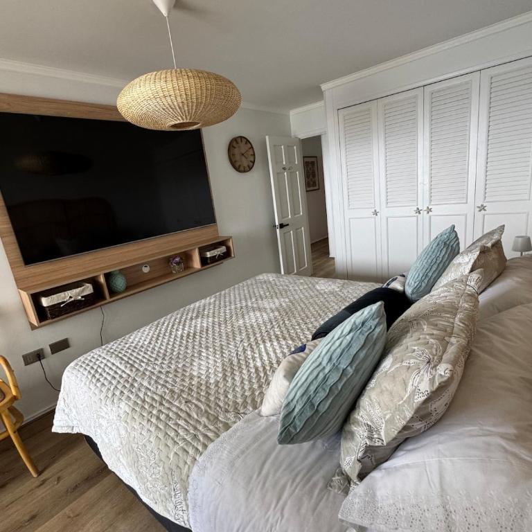 Oceanfront Concon Yacht Club Apt - Two-Bedroom Apartment - 15