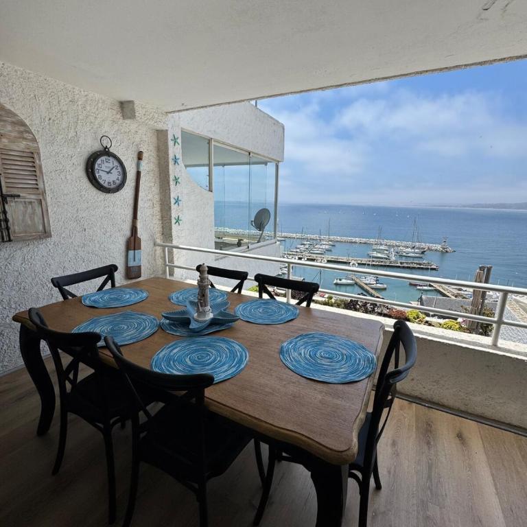 Oceanfront Concon Yacht Club Apt - Two-Bedroom Apartment - 19