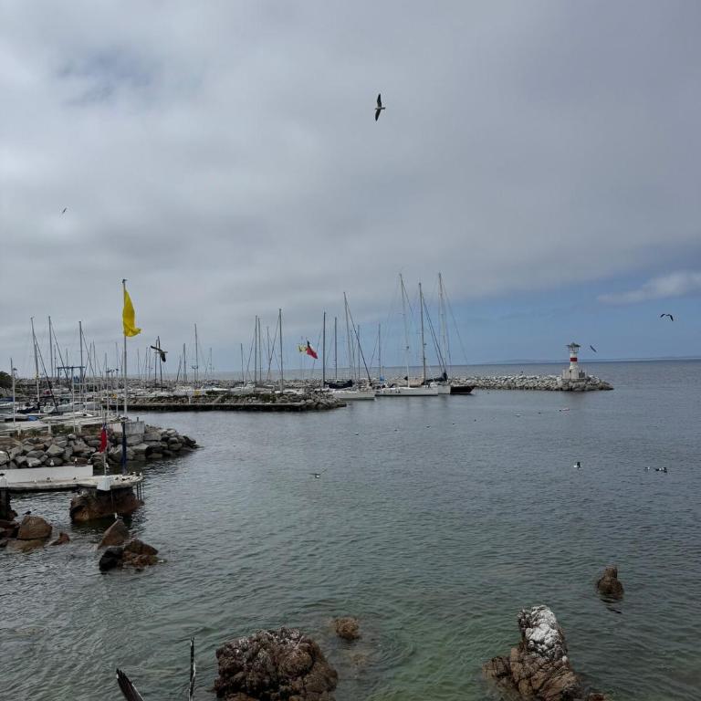 Oceanfront Concon Yacht Club Apt - Two-Bedroom Apartment - 28