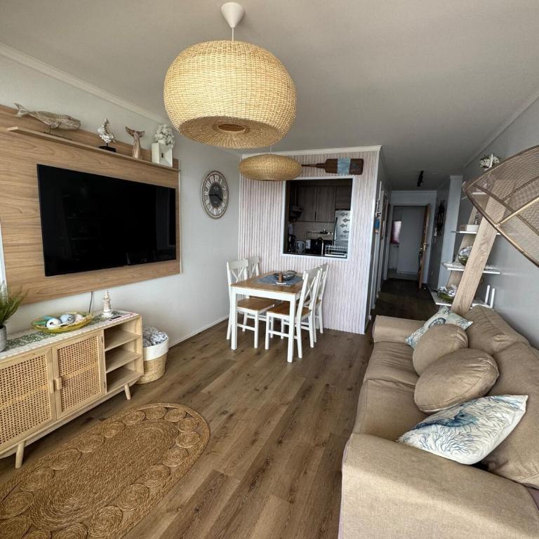 Oceanfront Concon Yacht Club Apt - Two-Bedroom Apartment - 33