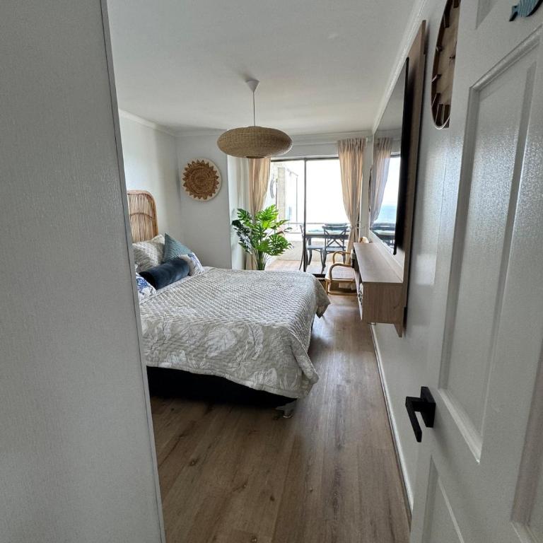 Oceanfront Concon Yacht Club Apt - Two-Bedroom Apartment - 38