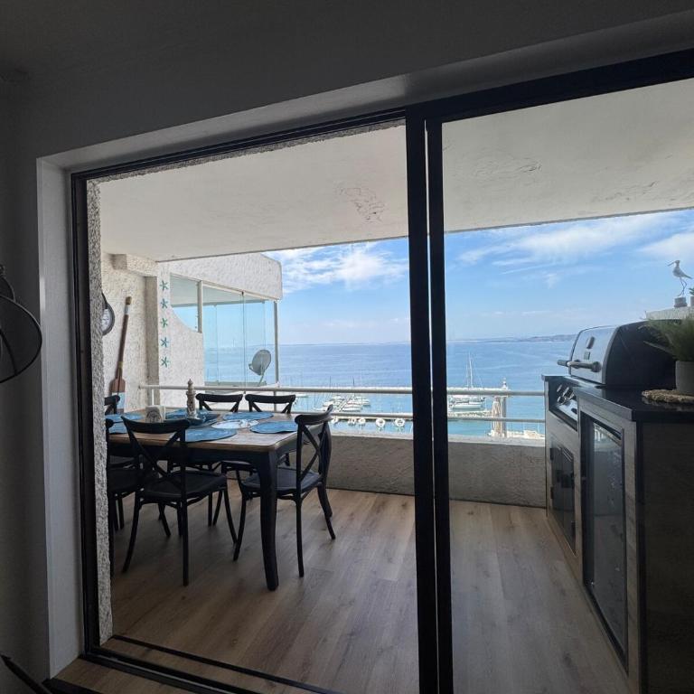 Oceanfront Concon Yacht Club Apt - Two-Bedroom Apartment - 39