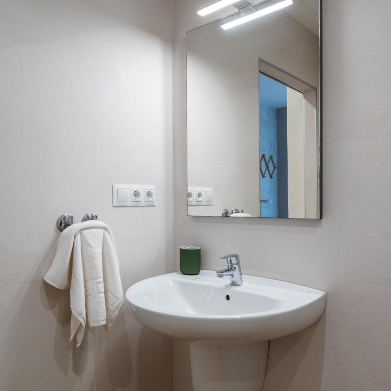 Viva Valencia Apartments - Arte & Reflejos - Apartamento de 2 dormitorios - 32