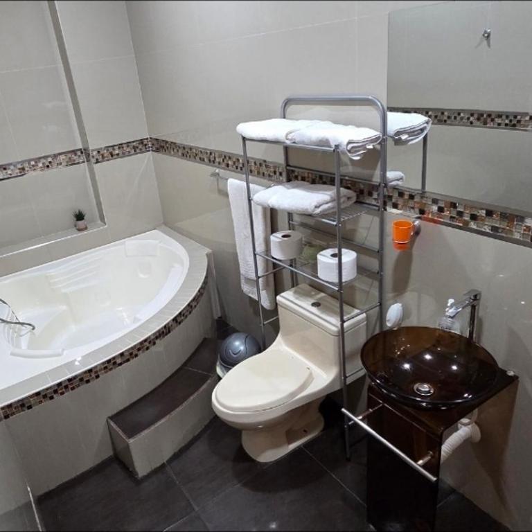 Ximena's House - Three-Bedroom House - 12