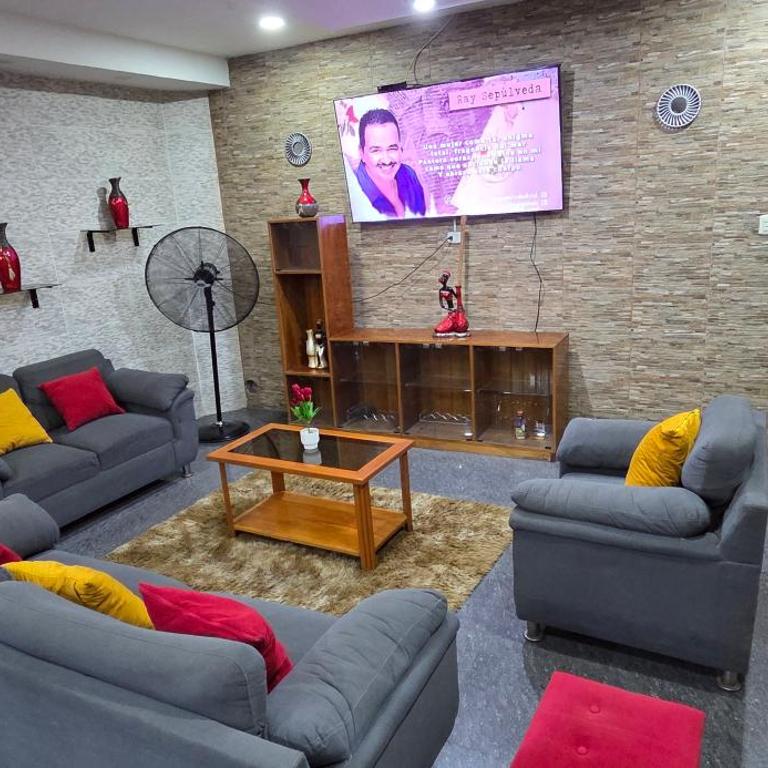 Ximena's House - Three-Bedroom House - 1