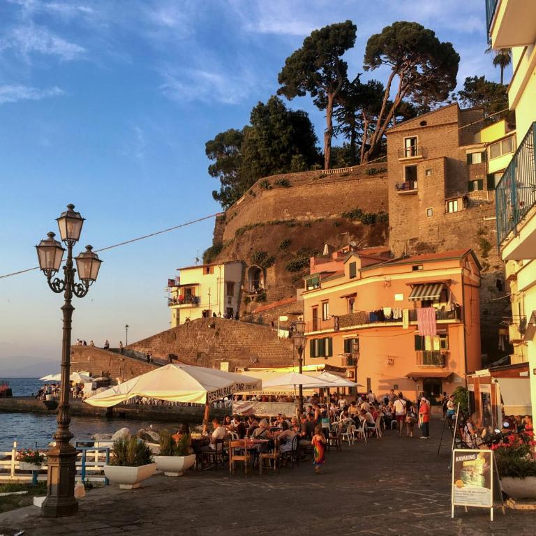 Villa Lalen Sorrento Private Luxury Residence with Garden, Terrace & Jacuzzi - Two-Bedroom Townhouse - 29
