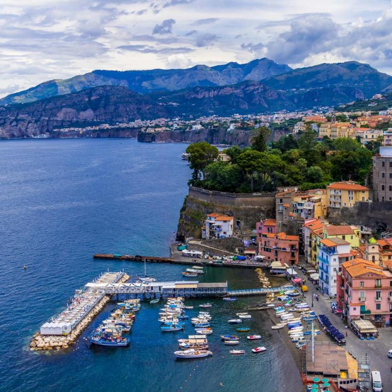Villa Lalen Sorrento Private Luxury Residence with Garden, Terrace & Jacuzzi - Two-Bedroom Townhouse - 38