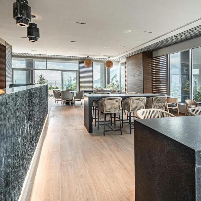 Modern Apartment Pool & Gym by Paseo Santa Lucía - Two-Bedroom Apartment - 15