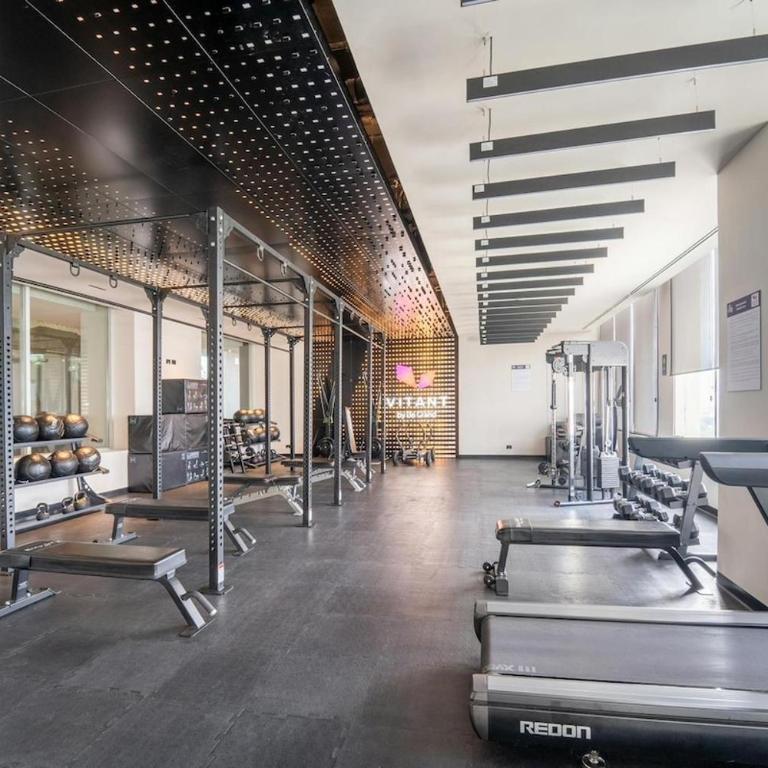 Modern Apartment Pool & Gym by Paseo Santa Lucía - Two-Bedroom Apartment - 16