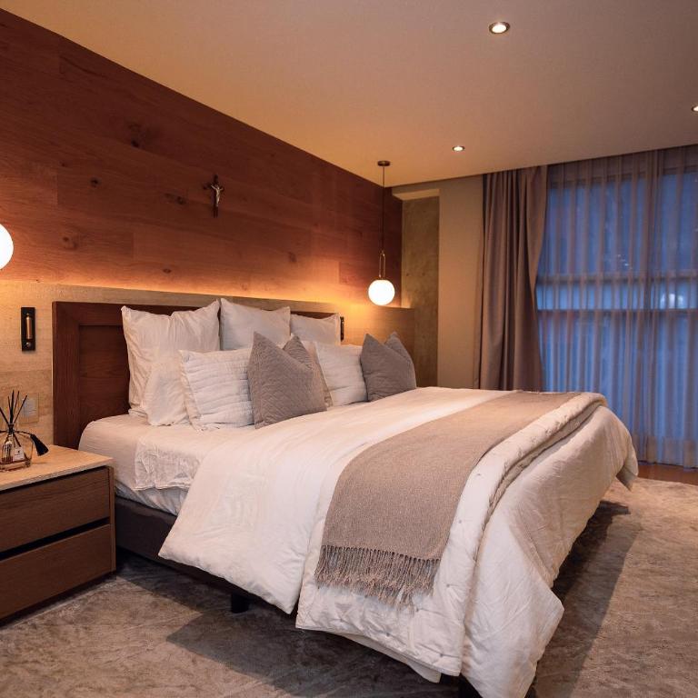 LUXURY PARKSIDE PENTHOUSE IN CONDESA, Private Terrace & Jacuzzi - Apartamento de 2 dormitorios - 2