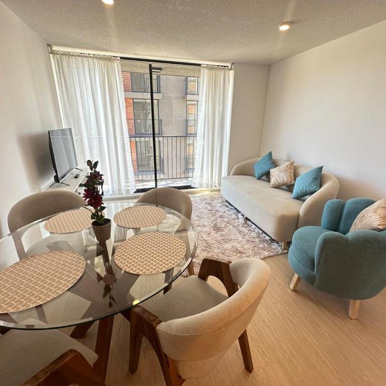 Luxury apartmentUS EmbassySolca Hospital - Three-Bedroom Apartment - 9