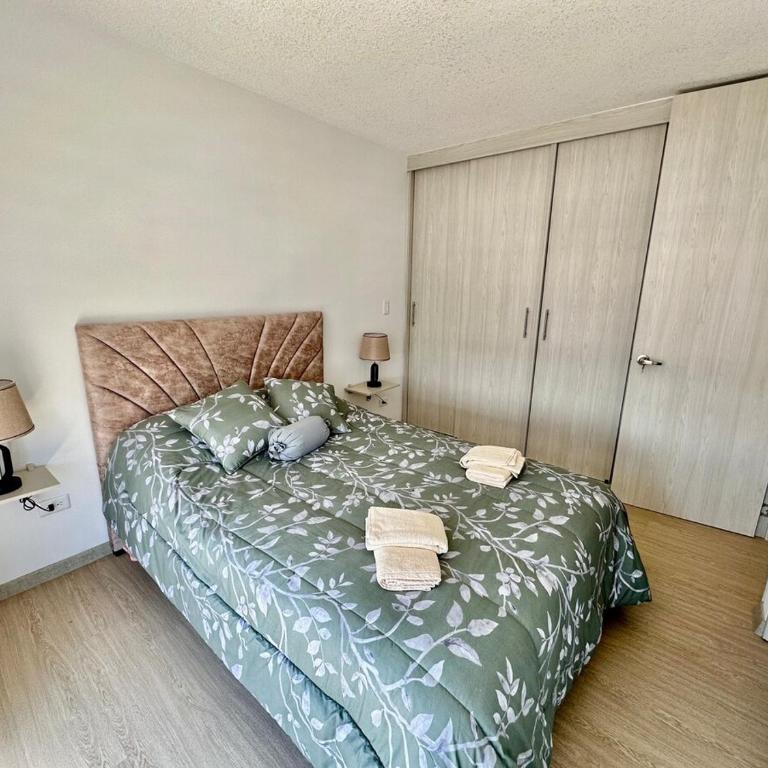 Luxury apartmentUS EmbassySolca Hospital - Three-Bedroom Apartment - 22