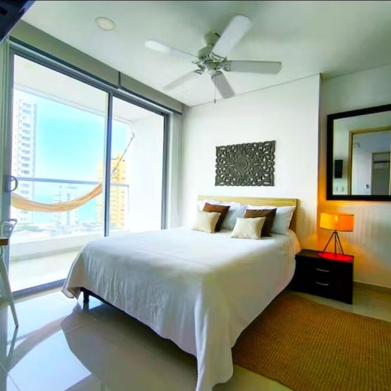 Apartamento increible en cartagena a pocos metros del mar - Three-Bedroom Apartment - 5