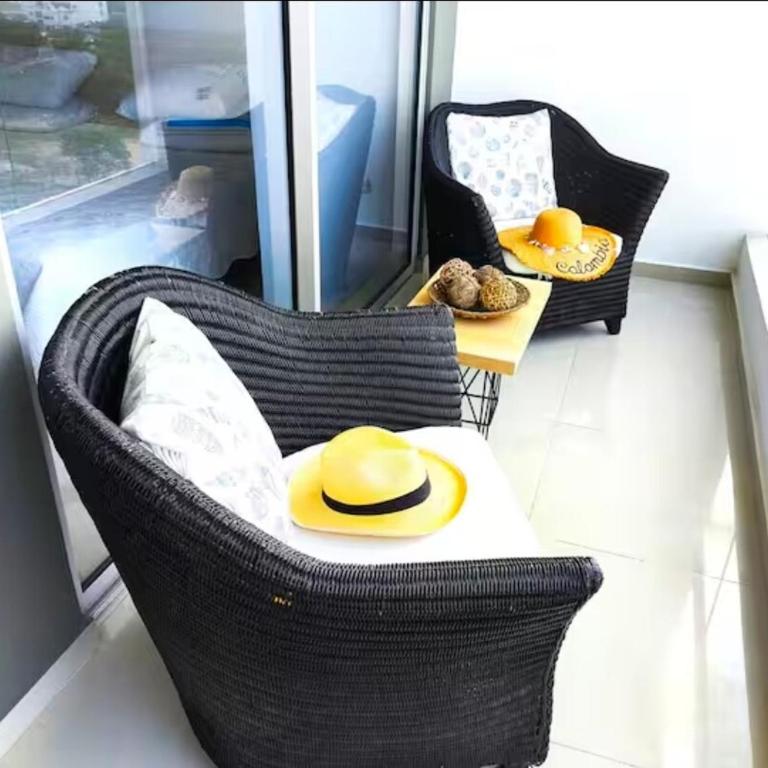 Apartamento increible en cartagena a pocos metros del mar - Three-Bedroom Apartment - 24