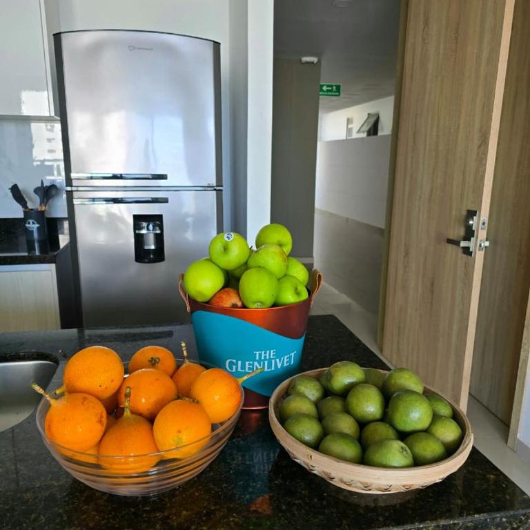 Apartamento increible en cartagena a pocos metros del mar - Three-Bedroom Apartment - 38