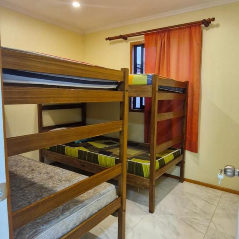 Casa para 10 a 12 personas - Four-Bedroom House - 5