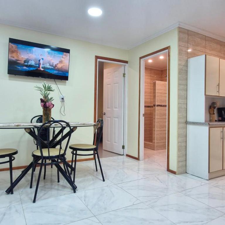 Casa para 10 a 12 personas - Four-Bedroom House - 10