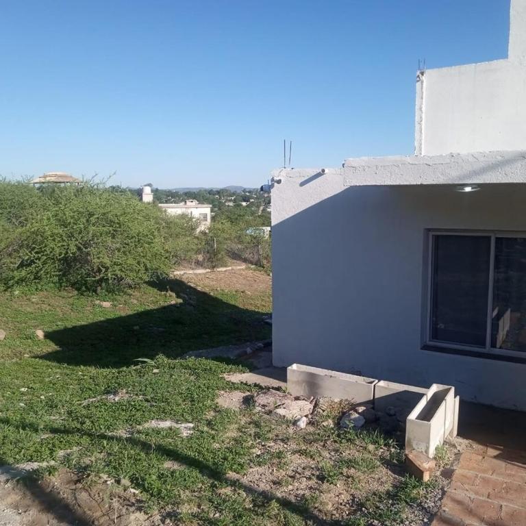 Mountain View & Comfort - Two-Bedroom House - 9