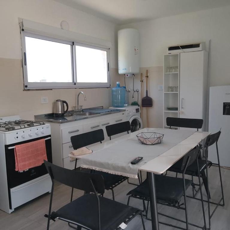 Mountain View & Comfort - Two-Bedroom House - 13