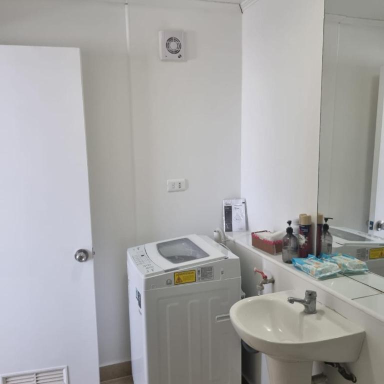 Acogedor Departamento Familiar Full Equipado - Three-Bedroom Apartment - 8