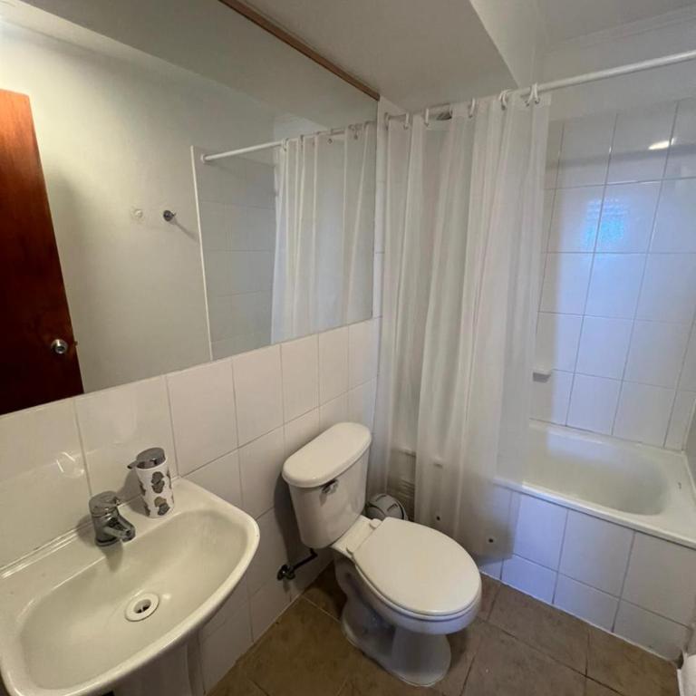 Vista a los volcanes - Three-Bedroom Apartment with Balcony - 4