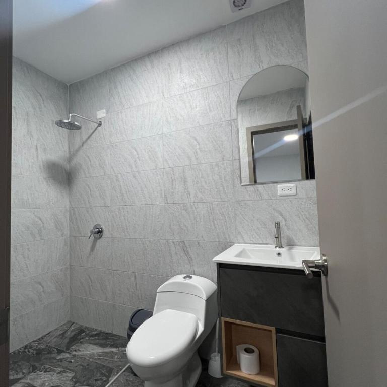 Alma del Mar - Five-Bedroom House - 26