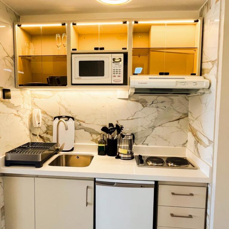 Urbanluxrent - One-Bedroom Apartment - 5