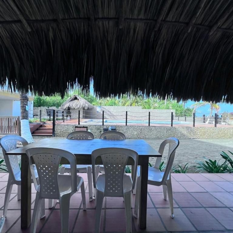 Apartamento en condominio con vista al mar - Apartamento de 2 dormitorios - 45