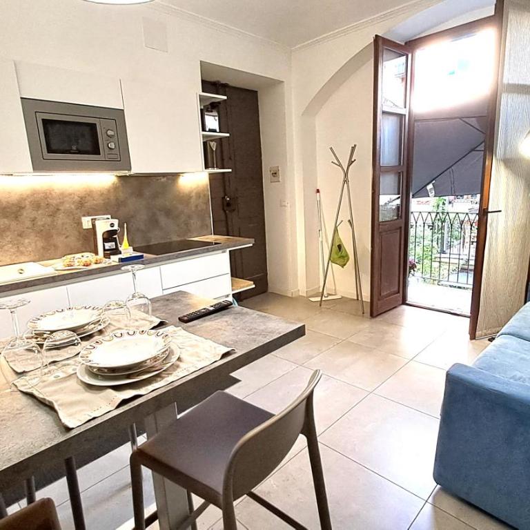 Porta Susa centro, balconi, condizionato, wifii e parcheggio - One-Bedroom Apartment - 17