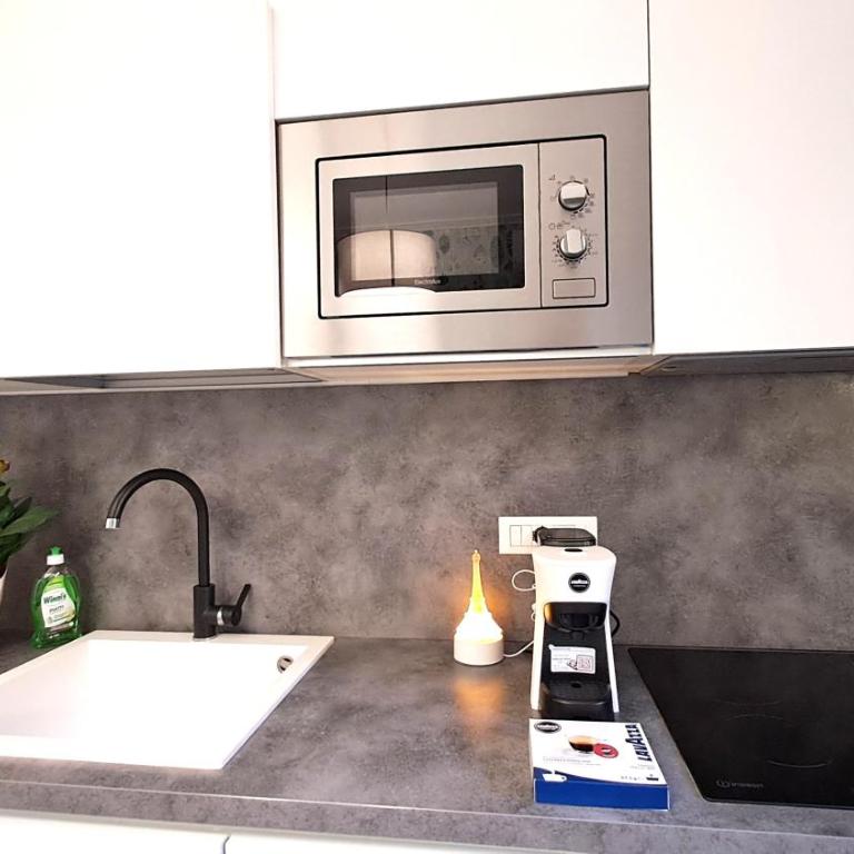 Porta Susa centro, balconi, condizionato, wifii e parcheggio - One-Bedroom Apartment - 5