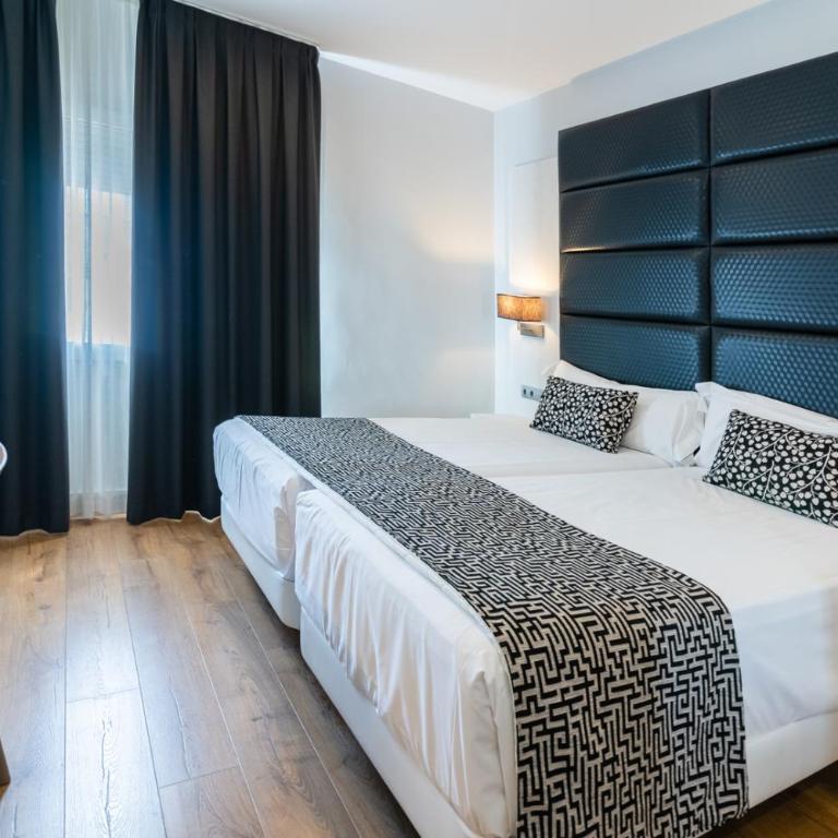 Hotel Selu - Habitación Doble Estándar - 2 camas - 18