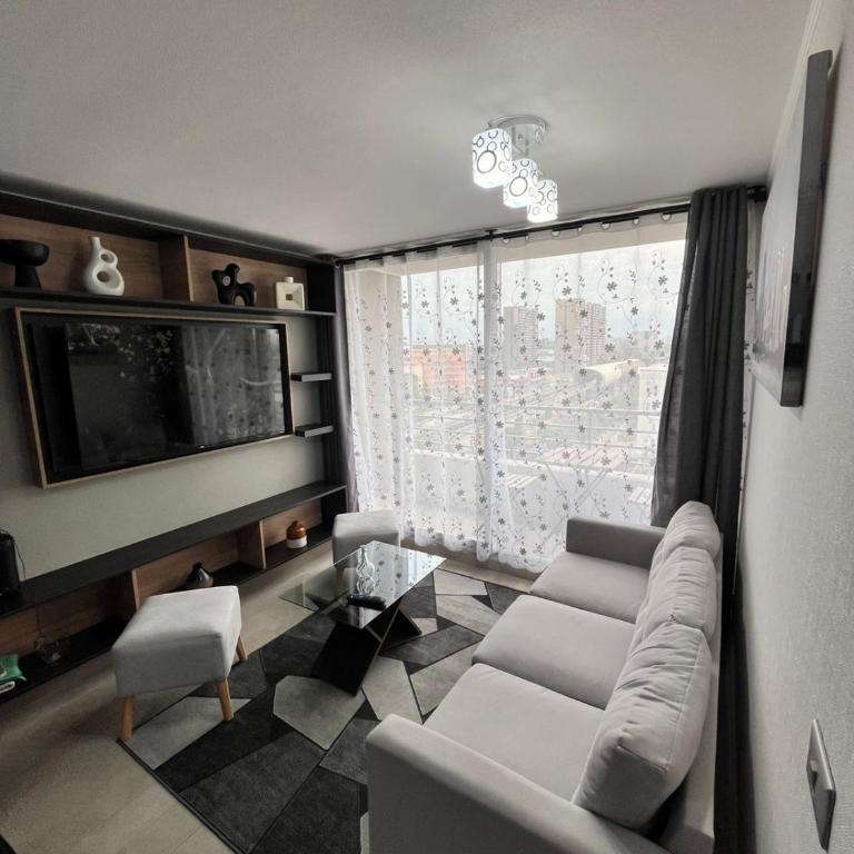 Moderno departamento en Macul con ubicación privilegiada - Apartamento de 2 dormitorios con balcón - 2