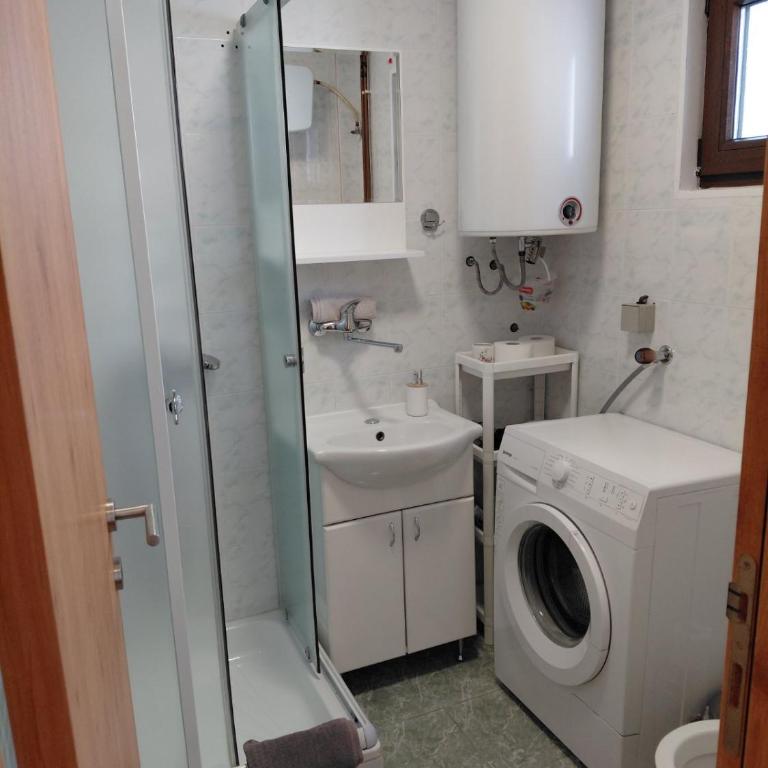 Zlatibor Tornik View - Three-Bedroom House - 49
