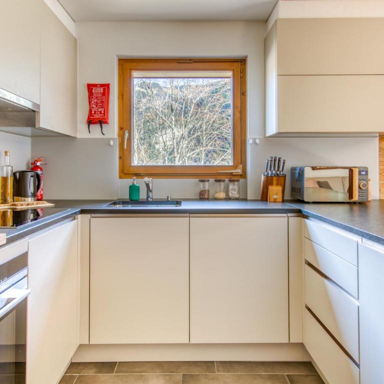 Cosy Flat Steps to Cable Car Monteilly C30 - Appartement avec Vue sur la Montagne - 8